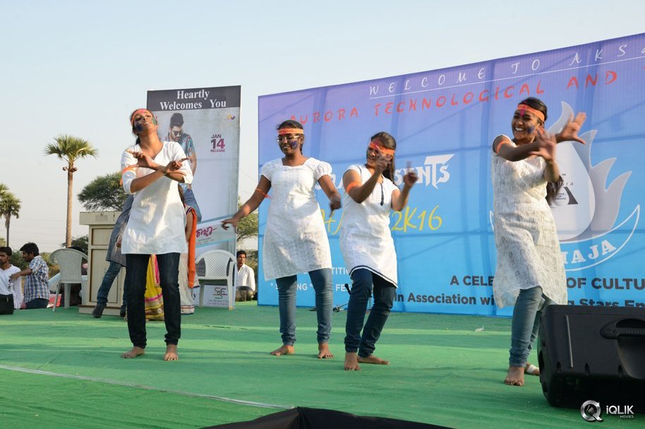 Express-Raja-Movie-Team-at-Aurora-Engineering-College